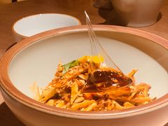敲糖棒棒鸡-辛香汇·现炒川菜(淮海路百盛店)