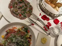 -Mogul Eatery·大亨餐酒馆