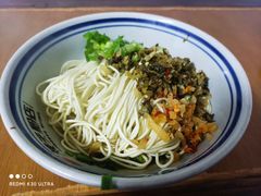 -矮子粉店1985·长沙米粉(湘春路店)