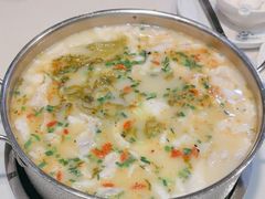 -德林酸菜鱼火锅(南丹店)
