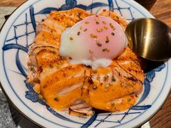 火炙明太子三文鱼温泉蛋定食-筱田の食堂·izakaya(淮海中路店)