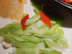 -吴越荣记苏州菜·松鼠桂鱼100%活鱼现做(斜塘老街店)