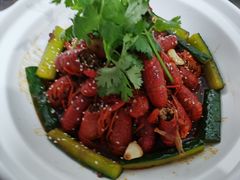 -胡桃里音乐餐厅(陶溪川店)(川湘赣菜·世界百大酒庄直供红酒·音乐表演)