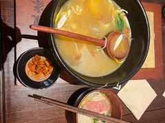 -银米·云南传统过桥米线(双廊黑金冠店)