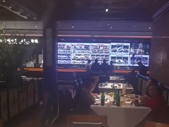 -八府香鸭·啫啫煲(华山路店)