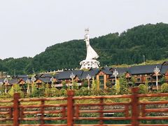 -剑河仰阿莎温泉小镇