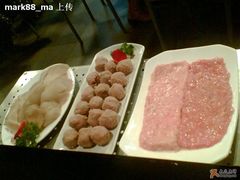 平菇+潮州牛肉丸+牛滑虾滑双拼-舒来喜鱼锅(伊河路店)