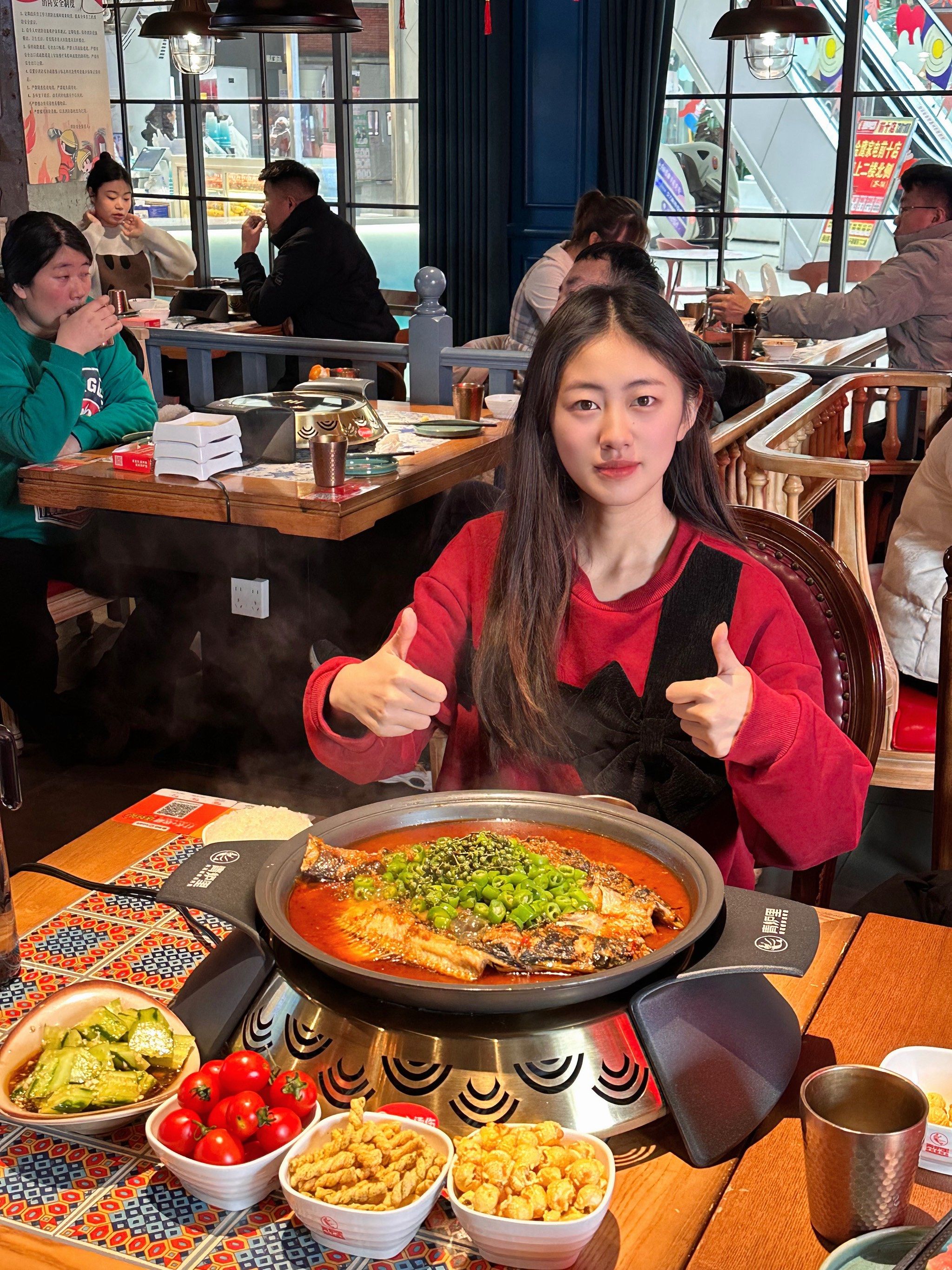 青炉里烤鱼 