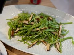 芦蒿炒香干-丁老爷子苏香圆