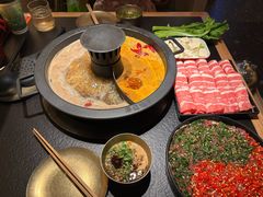 -晓宇重庆火锅(西安荟聚店)