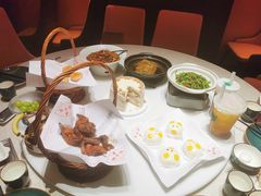 -鸽子侯·家宴·平价海鲜(绿地店)
