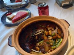 -八府香鸭·啫啫煲(华山路店)