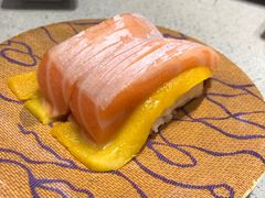 芒果三文鱼腩寿司-万岁寿司(万国店)