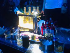 -简奥斯汀·赫本酒吧