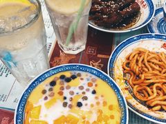 -赵记传承特色牛奶甜品(泉城广场店)