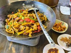 -富正毅三下锅·湘西韵味(天门山索道店)