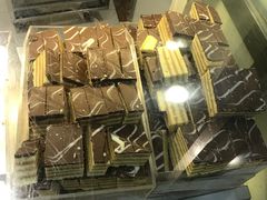 -上海哈尔滨食品厂(汇联商厦店)