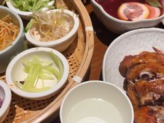 -包整·丝娃娃(一览甲秀楼风景店)