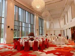 -上海虹桥西郊假日酒店