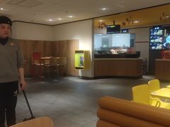 大堂-麦当劳(顾村公园店)