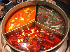 -湊湊火锅·茶憩(新中关购物中心店)