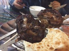 -烤肉小伙烤肉店