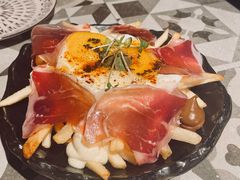 有机太阳蛋配薯条火腿和黑松露-Solo(衡山路店)