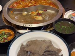 -沸炉重庆老火锅(军事博物馆店)