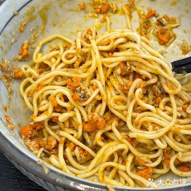 成都也有瀑布蟹黄面了🦀️!实惠好吃!!