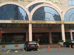 入口-上海华侨大厦-停车场