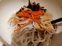 鸡丝凉米线-云海肴·汽锅鸡·云南菜(美罗城店)