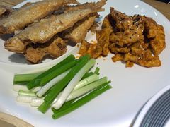 大娘卷饼炸鱼里脊肉-吕氏疙瘩汤·私家菜馆(慈云寺店)