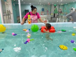 -鱼乐贝贝婴幼儿水育馆(星汇广场店)