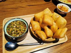 包尔萨克配咸菜-天山集市(和家乐广场店)