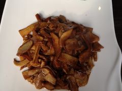 笋干爆鲜蘑-院落创意菜