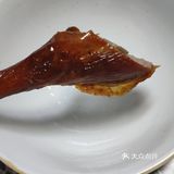 一口咬下去满嘴都是油，香喷喷的特别下饭