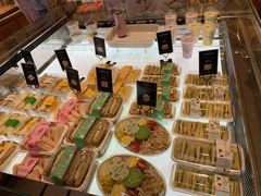 零售区-罗森尼娜(德思勤店)