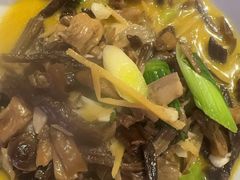 -富正毅三下锅·湘西韵味(天门山索道店)