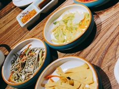 -明洞阿姨·韩式酱蟹烤肉·创意料理(三元桥店)