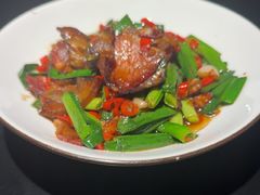 -湘西小馆(滨河路店)