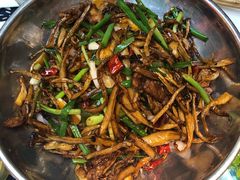 双菇-淮南牛肉汤酒店(可伦公馆店)
