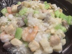 -锦龙国际酒店(天津奥体中心华苑地铁站店)