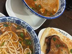 全家福鸭血粉丝汤-叶新小吃店(来凤小区总店)