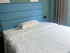 -蓉新商务酒店(华西医院武侯祠店)