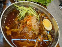 -韩风烤牛肉冷面店