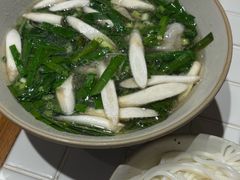 -粉八·云南米线·建水烧烤(常熟路店)