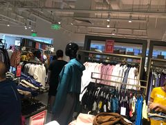 -URBAN REVIVO(北京斯普瑞斯奥特莱斯店)