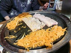 -明洞阿姨·韩式酱蟹烤肉·创意料理(三元桥店)