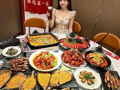 -钳小柒·小龙虾蓝龙王烧烤夜宵(长寿路店)