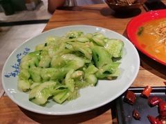 -先启半步颠小酒馆(常熟万达广场店)